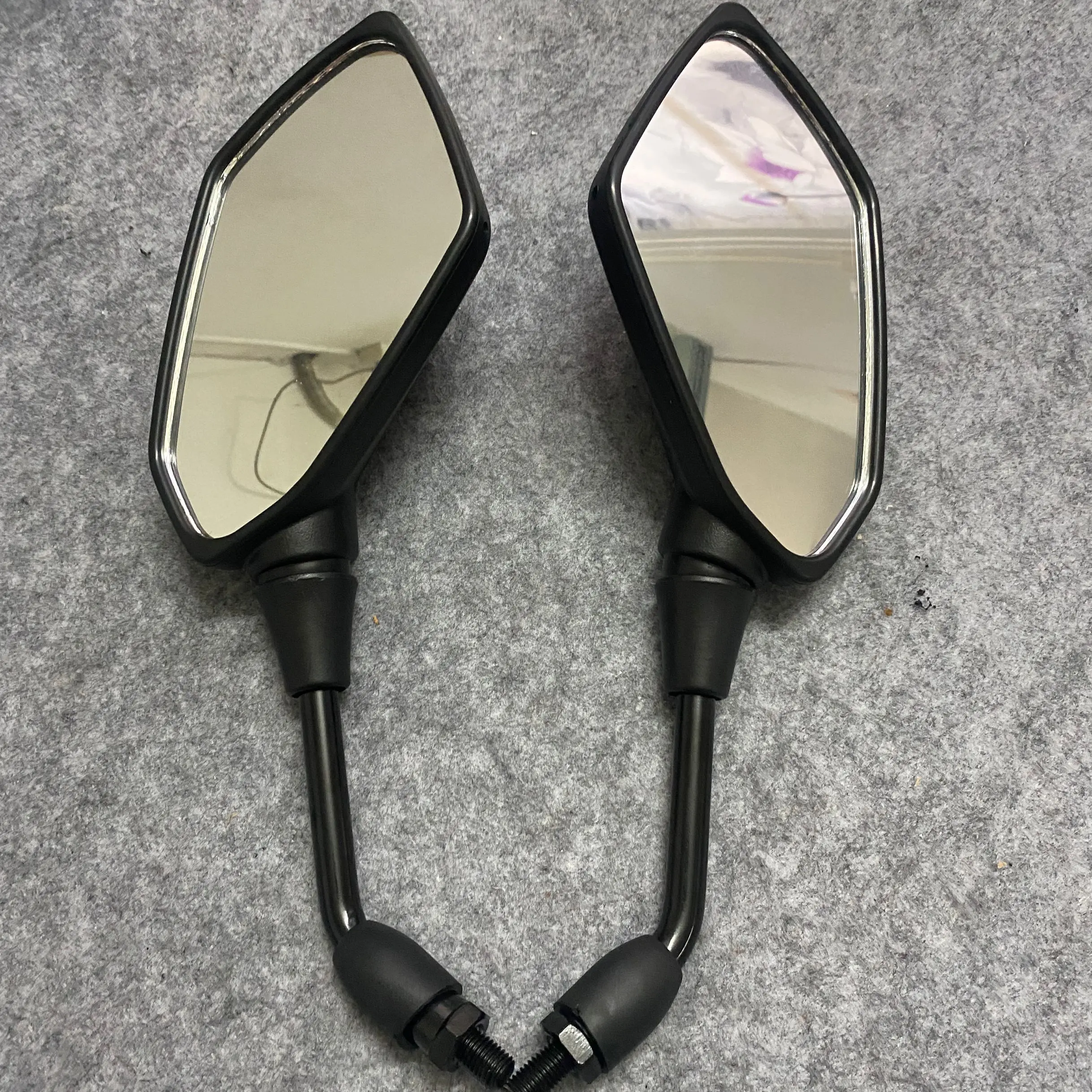 Motorcycle Rearview Mirror for BMW R1200GS S1000XR S1000R G130 G310GS G310R G310F
Motorcycle Rearview Mirror for BMW R1200GS S1000XR S1000R G130 G310GS G310R G310F
