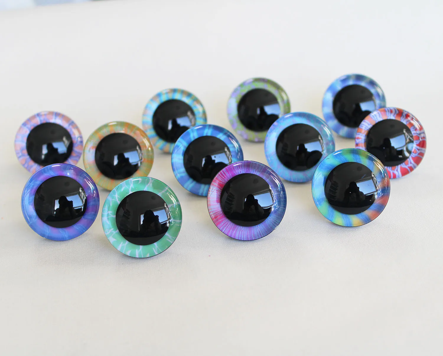 20pcs/lot 9MM --35mm fashion 3D colorful toy safety eyes 3D Rainbow doll eyes with washer for diy plush doll--s12
20pcs/lot 9MM --35mm fashion 3D colorful toy safety eyes 3D Rainbow doll eyes with washer for diy plush doll--s12