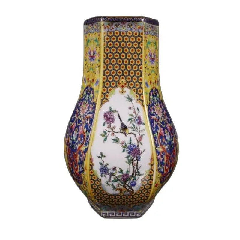 Chinese old porcelain Enamel colored flower and bird pattern hexagonal patterns Vase
Chinese old porcelain Enamel colored flower and bird pattern hexagonal patterns Vase