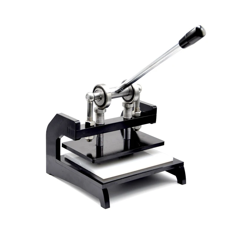 Многофункциональный ручной пресс, ручной нож, машина для высечки, машина для резки кожаной ткани, штамповочная машина, машина для тиснения
Многофункциональный ручной пресс, ручной нож, машина для высечки, машина для резки кожаной ткани, штамповочная машина, машина для тиснения