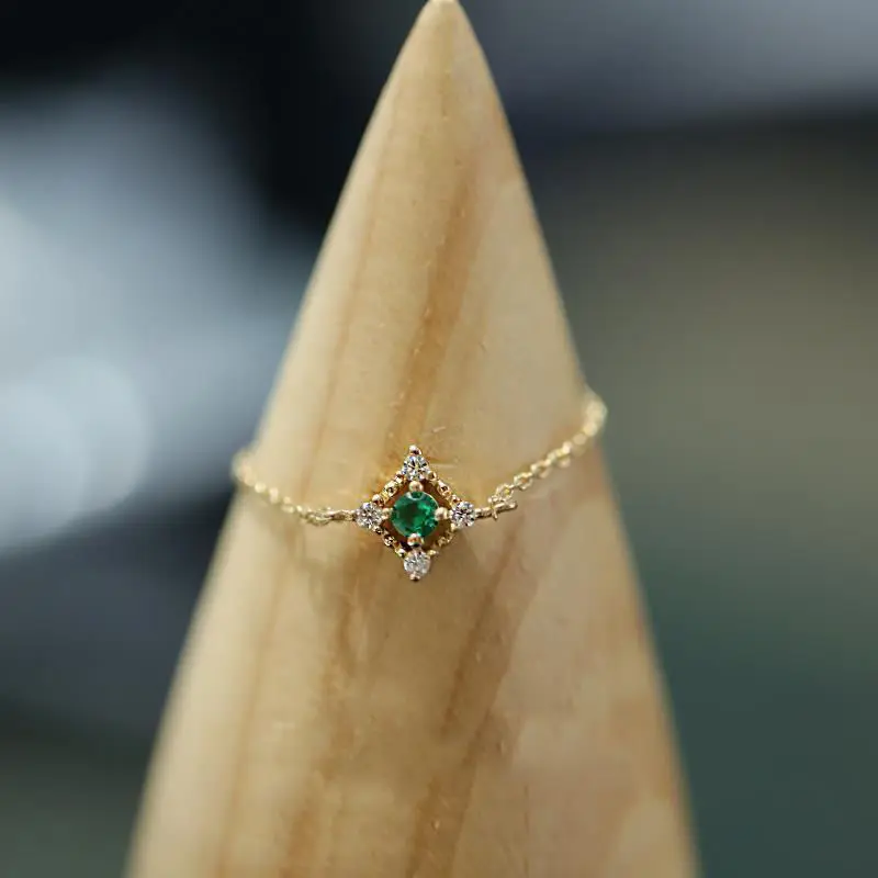 Unique craftsmanship emerald chain opening adjustable ring ring exquisite luxury ladies engagement anniversary silver jewelry
Unique craftsmanship emerald chain opening adjustable ring ring exquisite luxury ladies engagement anniversary silver jewelry