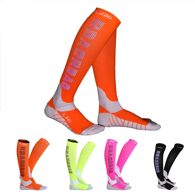 1 Pair Professional Marathon Running Socks Long Reflective Compression Socks Sports Protective For Men Women Night Run
1 Pair Professional Marathon Running Socks Long Reflective Compression Socks Sports Protective For Men Women Night Run