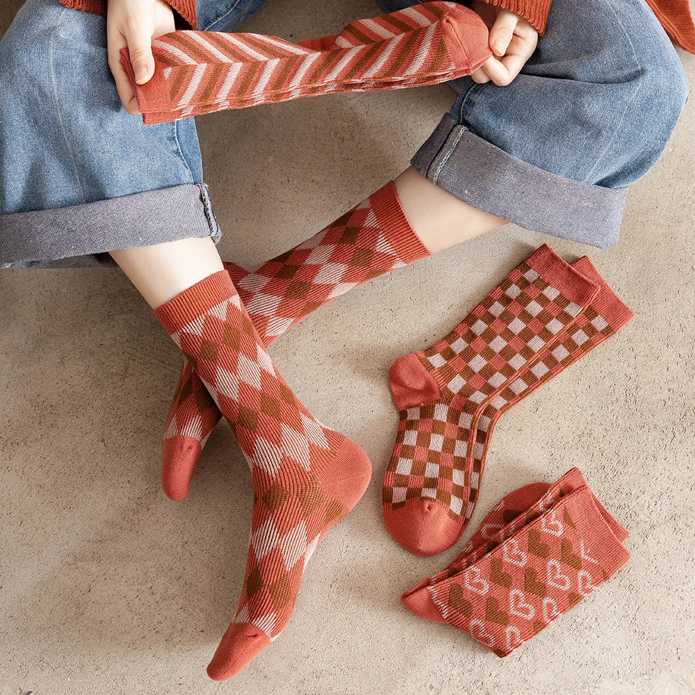 Salina Women's Socks Winter And Spring Christmas Orange Short Leisure Sports Warm And Comfortable Thickened Needle Combed Cotton
Salina Women's Socks Winter And Spring Christmas Orange Short Leisure Sports Warm And Comfortable Thickened Needle Combed Cotton
