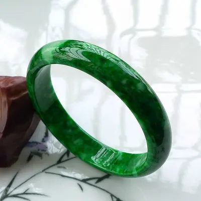 Zheru Jewelry Natural Burmese Emerald Green 54-64mm Bangle Elegant Princess Jewelry Best Gift
Zheru Jewelry Natural Burmese Emerald Green 54-64mm Bangle Elegant Princess Jewelry Best Gift