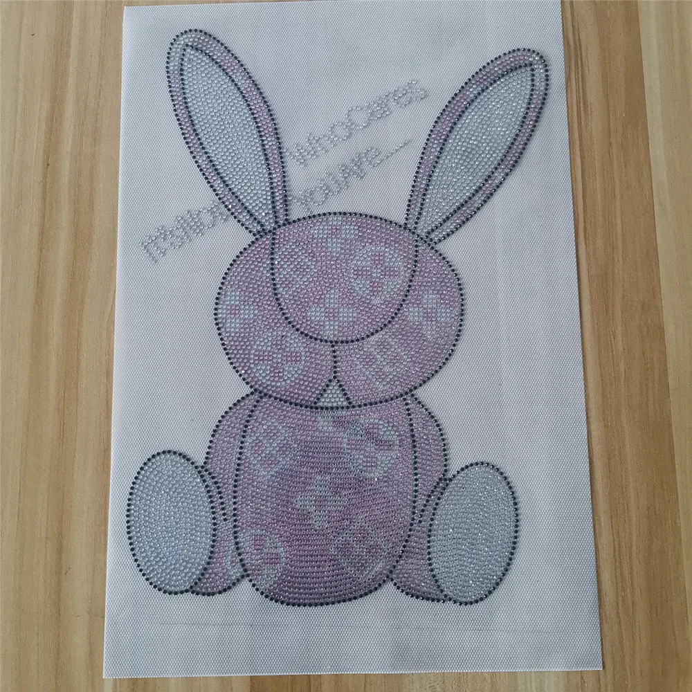 Rhinestone Transfers Designs for Girls, T Shirt Strass, Hotfix, Custom Rabbit Strass Sticker for Clothes, Diamond Patches
Rhinestone Transfers Designs for Girls, T Shirt Strass, Hotfix, Custom Rabbit Strass Sticker for Clothes, Diamond Patches