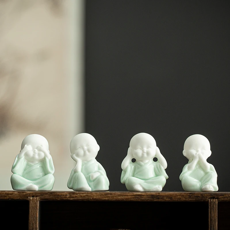 one little tea pet monk porcelain figurine China hallway decoration house warming gift ornament creative tea play on sales
one little tea pet monk porcelain figurine China hallway decoration house warming gift ornament creative tea play on sales