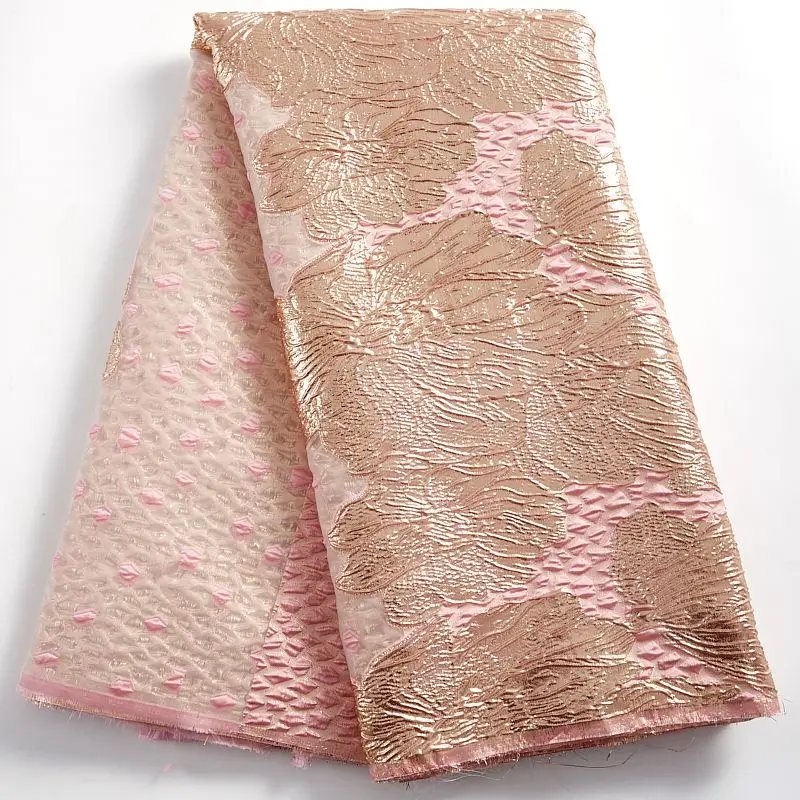 2021 Latest Luxury French Jacquard Brocade Lace Fabric Nigerian Gilded Lace Fabric African Lace Fabric For Wedding Party S2190
2021 Latest Luxury French Jacquard Brocade Lace Fabric Nigerian Gilded Lace Fabric African Lace Fabric For Wedding Party S2190