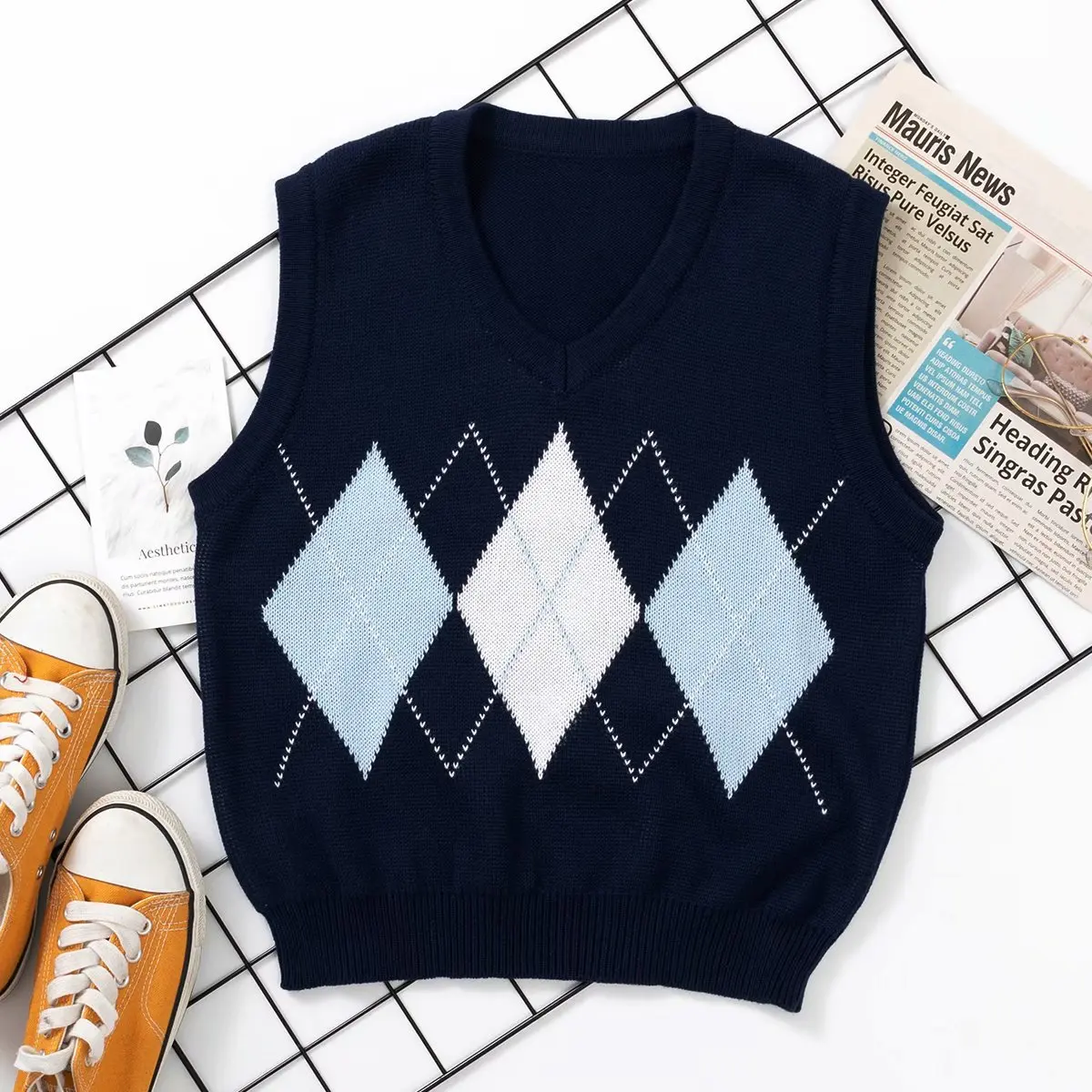 Argyle sweater vest cropped knitted vest top women plaid knit vest vintage vintage vest sweater autumn pink sweater korean style
Argyle sweater vest cropped knitted vest top women plaid knit vest vintage vintage vest sweater autumn pink sweater korean style