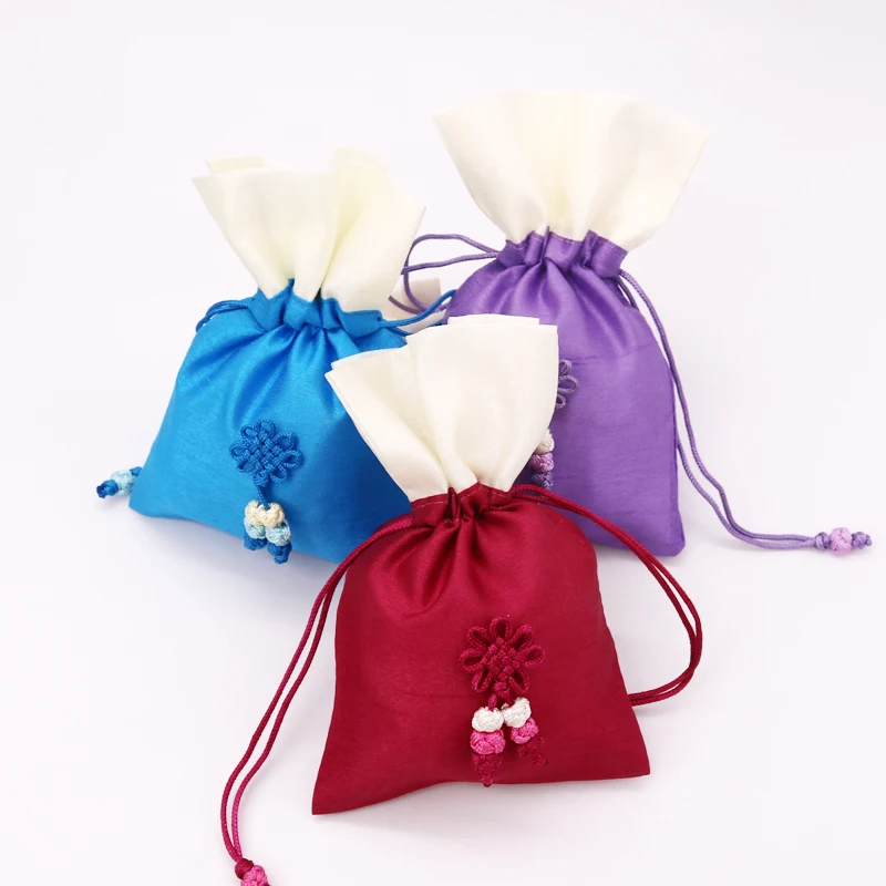 20pcs 10*15cm Satin Bag Jewelry display Packaging Pouch Party Gift Bead Storage Christmas Bag Cloth Packing Pouch with Ribbon
20pcs 10*15cm Satin Bag Jewelry display Packaging Pouch Party Gift Bead Storage Christmas Bag Cloth Packing Pouch with Ribbon