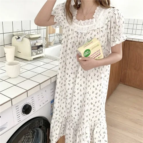 Lace Floral Print Short Sleeve Pajama Set Women Summer Sleepwear Top+shorts 2 Piece Set Home Clothes Loose Loungewear Sexy Dress
Lace Floral Print Short Sleeve Pajama Set Women Summer Sleepwear Top+shorts 2 Piece Set Home Clothes Loose Loungewear Sexy Dress