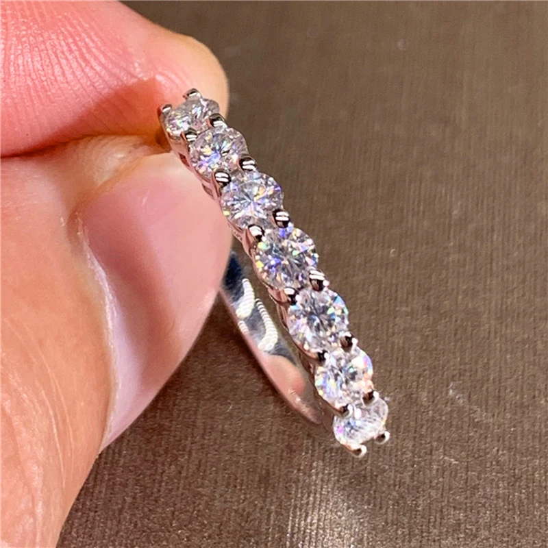Custom Solid 14K Au585 White Gold Women Wedding Party Engagement Ring 7 PCS 1.4 Carat Each 0.2ct Round Moissanite Diamond Ring
Custom Solid 14K Au585 White Gold Women Wedding Party Engagement Ring 7 PCS 1.4 Carat Each 0.2ct Round Moissanite Diamond Ring