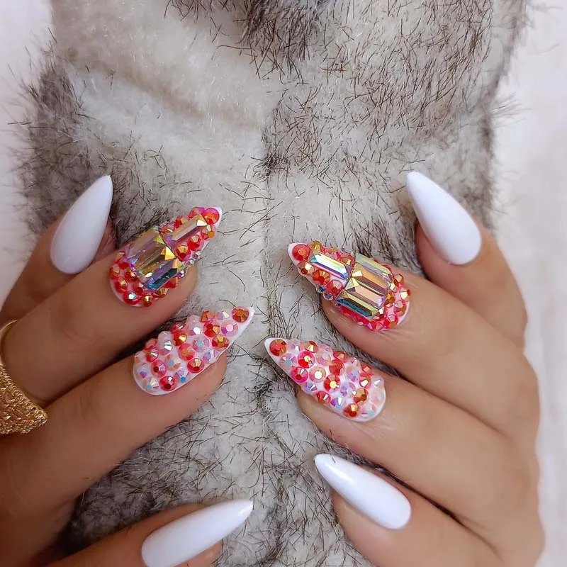 New high-end fashion handmade crystal diamond long pointed fake nails 24pcs white
New high-end fashion handmade crystal diamond long pointed fake nails 24pcs white