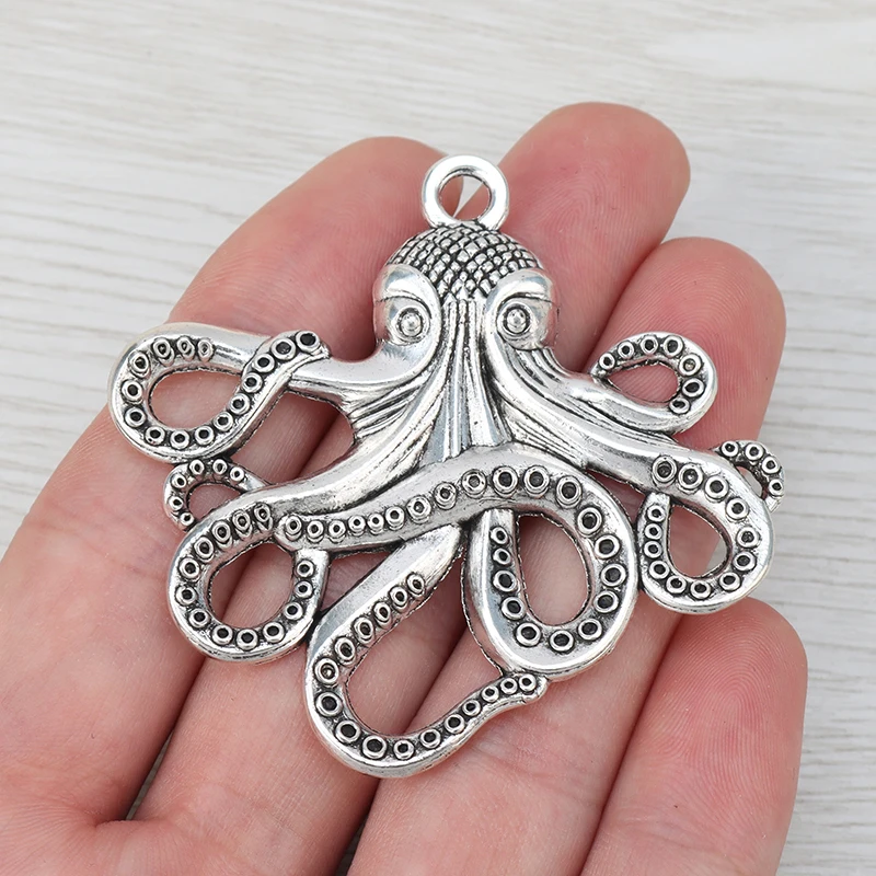 3 x Tibetan Silver Large Octopus Squid Charms Pendants For DIY Necklace Jewelry Findings Accessories 59x57mm
3 x Tibetan Silver Large Octopus Squid Charms Pendants For DIY Necklace Jewelry Findings Accessories 59x57mm