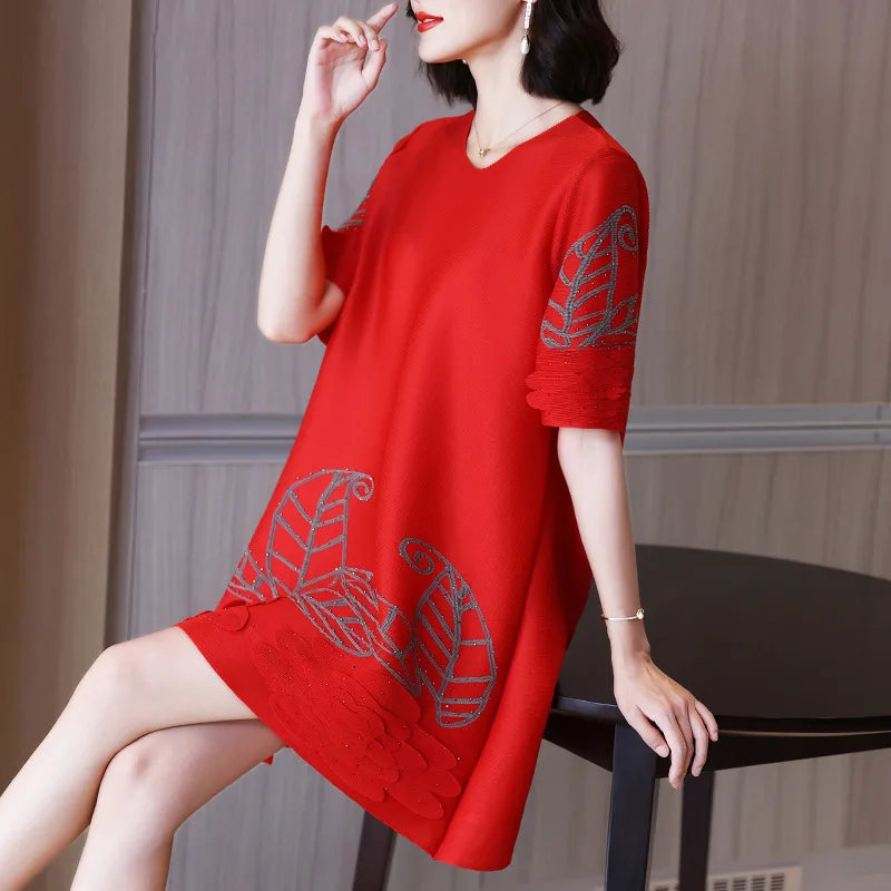Summer Red Fashion Style Dress New Women's Loose Large Slim A-line Pleated Dress
Summer Red Fashion Style Dress New Women's Loose Large Slim A-line Pleated Dress