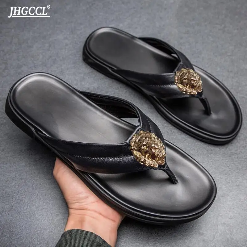 2021 new men's beach shoes flip-flops brand designer leather outer wear sandals cowhide skid wear resistant flip flops P1
2021 new men's beach shoes flip-flops brand designer leather outer wear sandals cowhide skid wear resistant flip flops P1