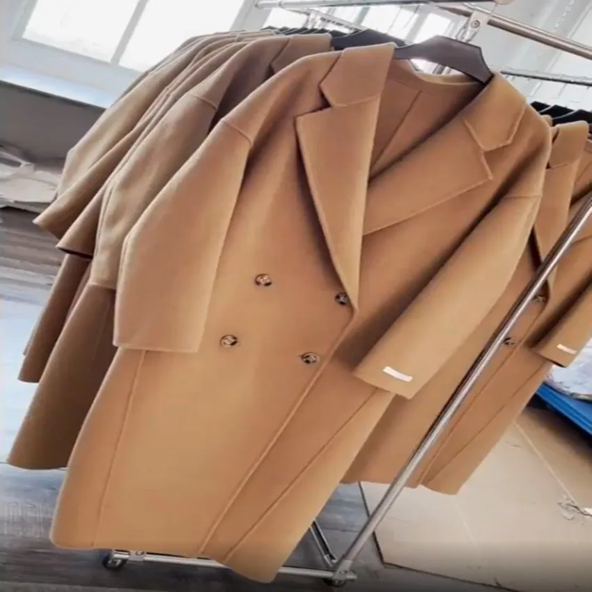 woolen overcoat women Autumn winter hand-stitched double-breasted fashion wool blends outwear
woolen overcoat women Autumn winter hand-stitched double-breasted fashion wool blends outwear