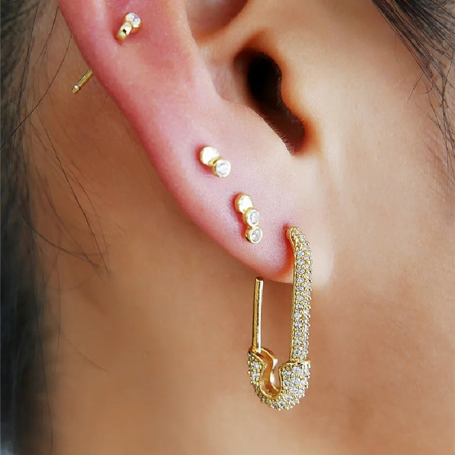 Peri'sBox Punk Safety Pin Gold Stud Earrings Rhinestone Glitter Geometric Earrings for Women and Men Stylish Earrings Studs 2019
Peri'sBox Punk Safety Pin Gold Stud Earrings Rhinestone Glitter Geometric Earrings for Women and Men Stylish Earrings Studs 2019
