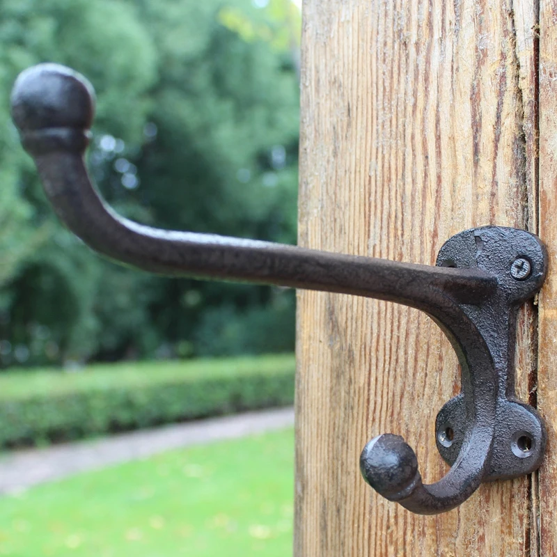 European Vintage Home Garden Decor Heavy Stable Cast Iron Wall Hook With Two Hangers for Coat Hats Flower Pots Hanging Lantern
European Vintage Home Garden Decor Heavy Stable Cast Iron Wall Hook With Two Hangers for Coat Hats Flower Pots Hanging Lantern
