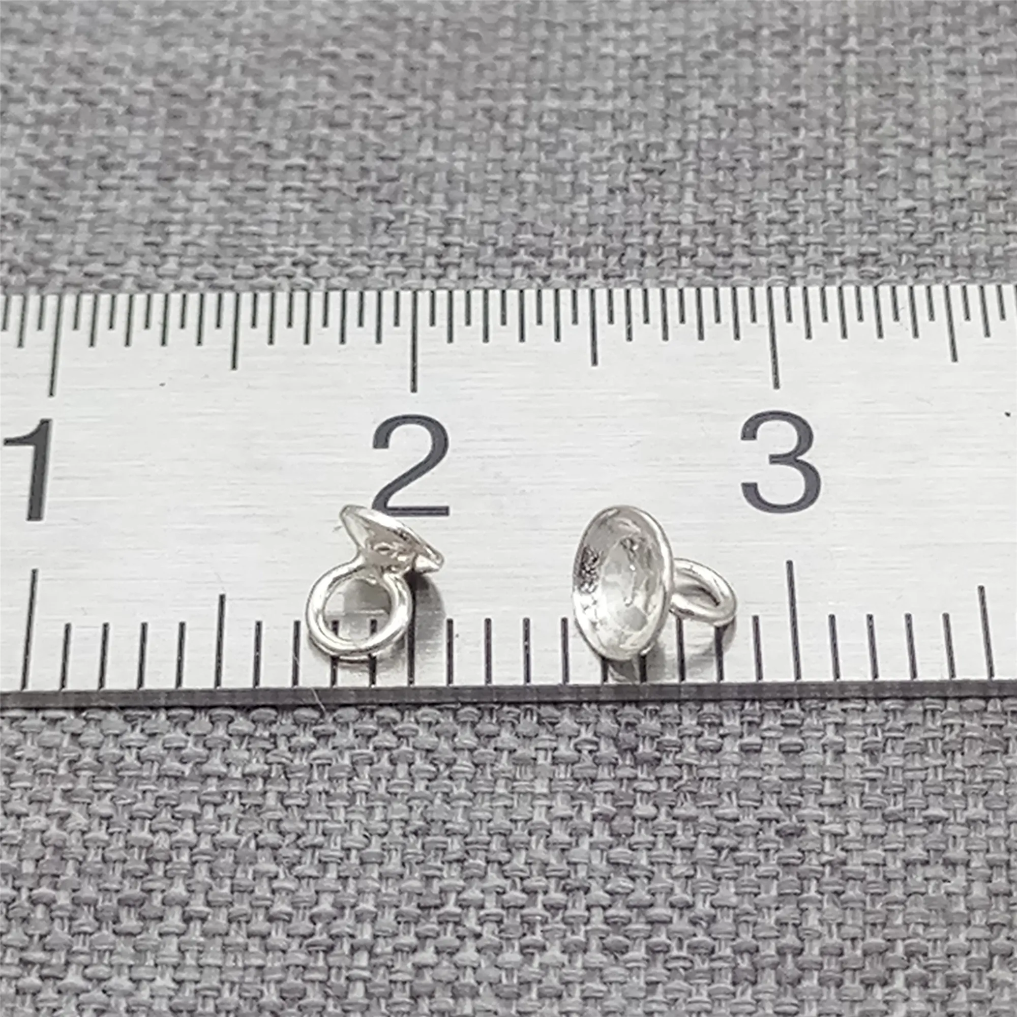 30pcs of 925 Sterling Silver Bail Cup Setting for Pearl Jewelry Making, Bails without Pegs 3mm 4mm
30pcs of 925 Sterling Silver Bail Cup Setting for Pearl Jewelry Making, Bails without Pegs 3mm 4mm