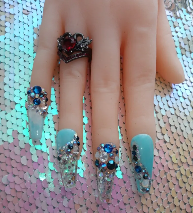 Free Shipping!! Best Quality Real Hand Mannequin Sexy jewelry model Nail Art Mannequin Hand Halloween Woman Finger Bendable
Free Shipping!! Best Quality Real Hand Mannequin Sexy jewelry model Nail Art Mannequin Hand Halloween Woman Finger Bendable