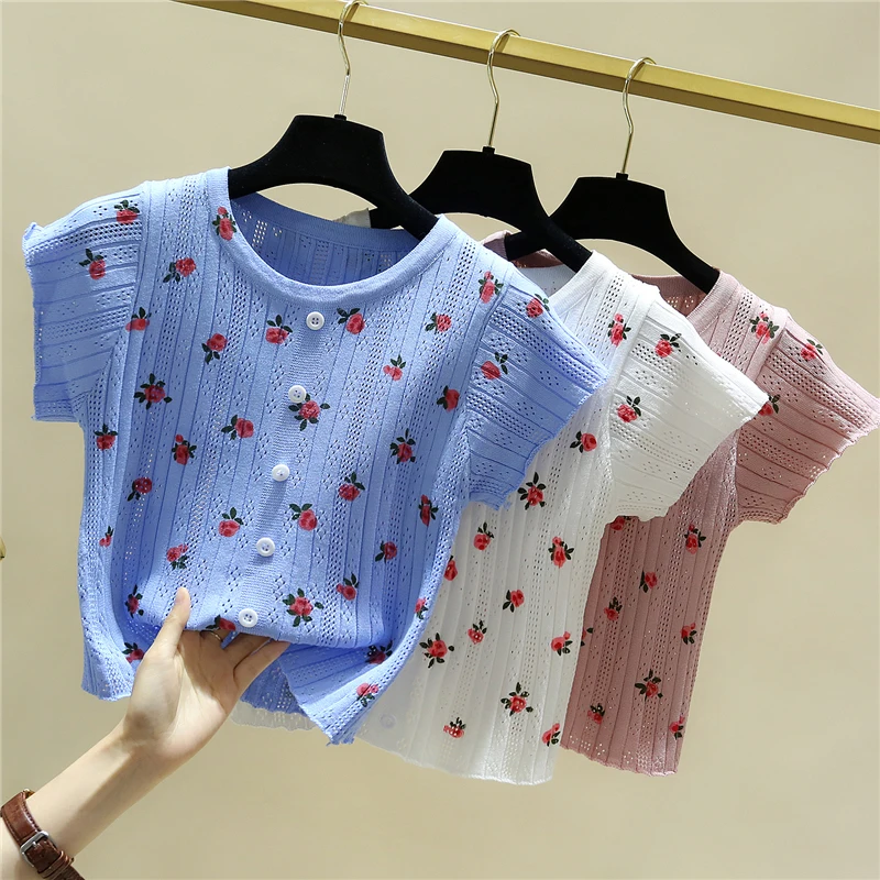 Button Crop Top T Shirt Women Tees Hollow Out Floral Knitted Tops 2022 Summer T-shirt Korean Fashion Woman Clothes Tshirt Femme
Button Crop Top T Shirt Women Tees Hollow Out Floral Knitted Tops 2022 Summer T-shirt Korean Fashion Woman Clothes Tshirt Femme