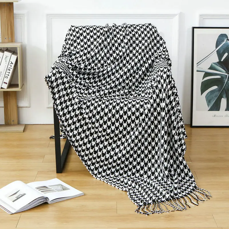 Retro Houndstooth Knitted Blanket Sofa Cover with Tassels Nap Throw Blankets Air-conditioning Blanket Soft Bedspread
Retro Houndstooth Knitted Blanket Sofa Cover with Tassels Nap Throw Blankets Air-conditioning Blanket Soft Bedspread