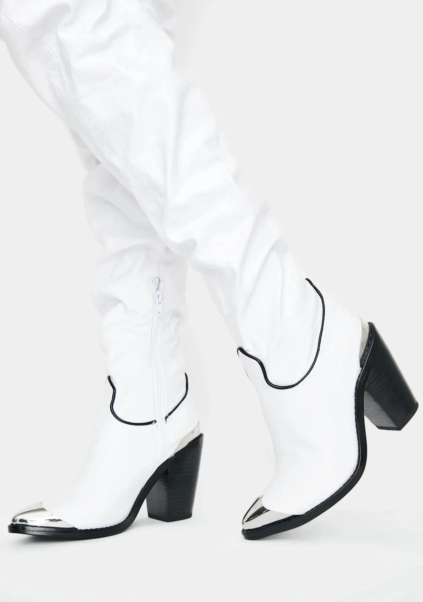 Women's over the knee high waist belt boots western cowboy boots women's long boots chain zipper pointed toe wedge heel boots
Women's over the knee high waist belt boots western cowboy boots women's long boots chain zipper pointed toe wedge heel boots