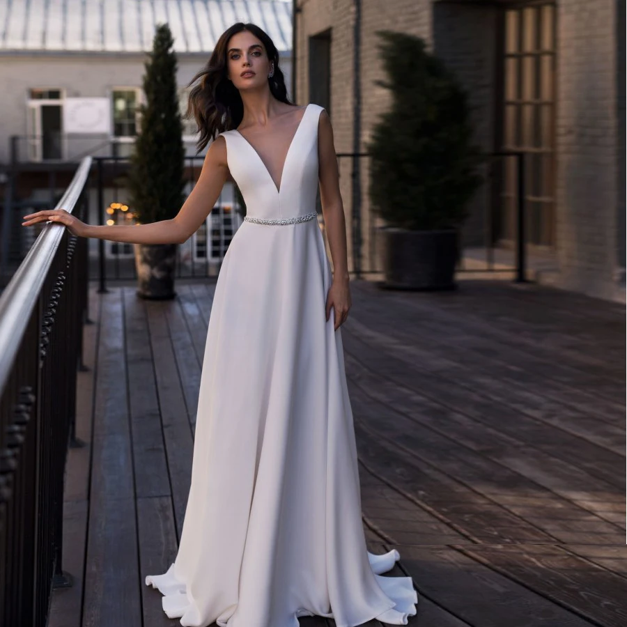Deep V-neck Beading Belt A-line Soft Material Simple Wedding Dress Lower Back Bridal Dress vestido de novia encaje
Deep V-neck Beading Belt A-line Soft Material Simple Wedding Dress Lower Back Bridal Dress vestido de novia encaje
