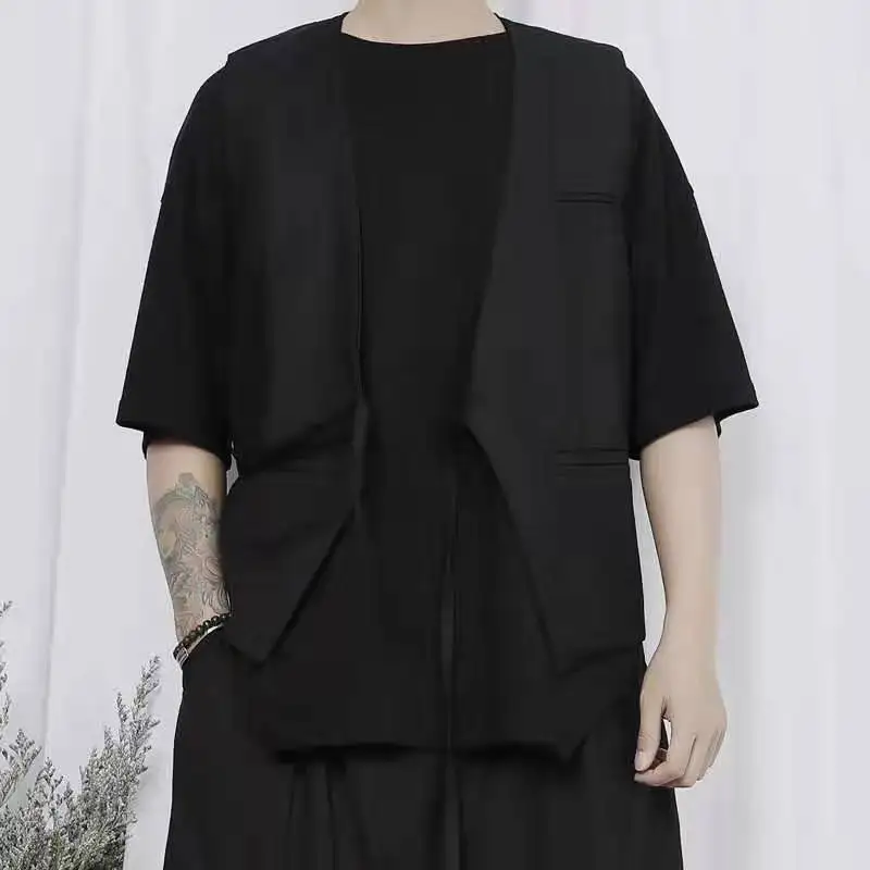 Large men's new waistcoat men's Japanese simple small waistcoat Large size asymmetric lace loose vest
Large men's new waistcoat men's Japanese simple small waistcoat Large size asymmetric lace loose vest