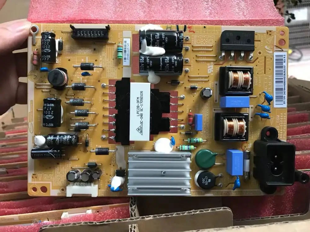 Хорошее качество, б/у и оригинальная плата L32SF_DSM PSLF770S05A стандартная = фотосессия = пятно
Хорошее качество, б/у и оригинальная плата L32SF_DSM PSLF770S05A стандартная = фотосессия = пятно