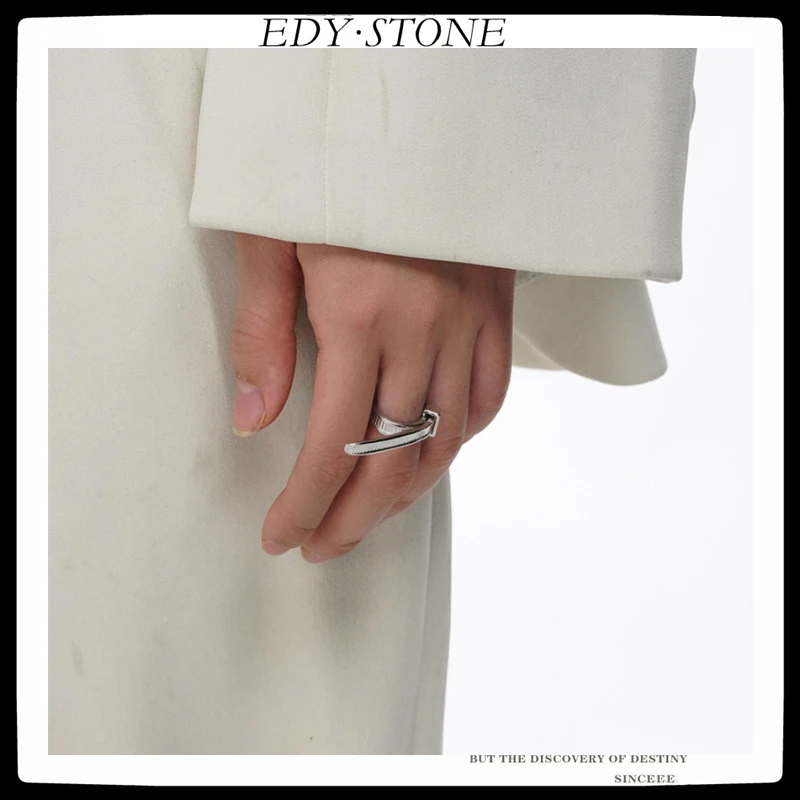 New AMB Hip-hop Punk Ring Trendy Easy Pull Strap Simple Adjustable Couple Ring For Men Women Girls Party Jewelry
New AMB Hip-hop Punk Ring Trendy Easy Pull Strap Simple Adjustable Couple Ring For Men Women Girls Party Jewelry