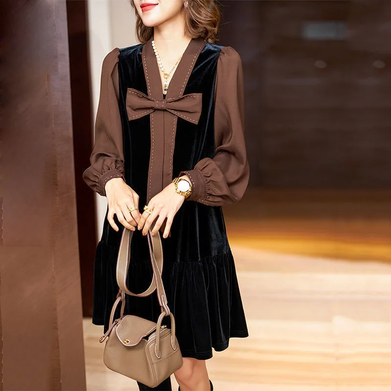 Bow knot Velvet Stitching Dress Women's Dresses Autumn New Style V-Neck Elegant A Line Dresses Vestidos Winter Base Dress Female
Bow knot Velvet Stitching Dress Women's Dresses Autumn New Style V-Neck Elegant A Line Dresses Vestidos Winter Base Dress Female