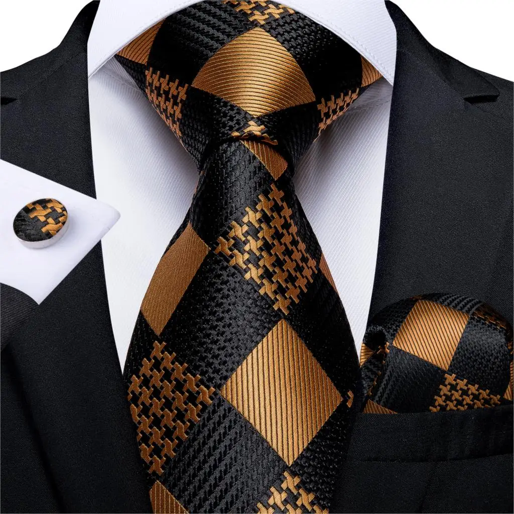 Fashion Men Tie Gold Black Plaid Silk Wedding Tie For Men Hanky Cufflink Tie Set DiBanGu Novelty Design Business MJ-7328
Fashion Men Tie Gold Black Plaid Silk Wedding Tie For Men Hanky Cufflink Tie Set DiBanGu Novelty Design Business MJ-7328