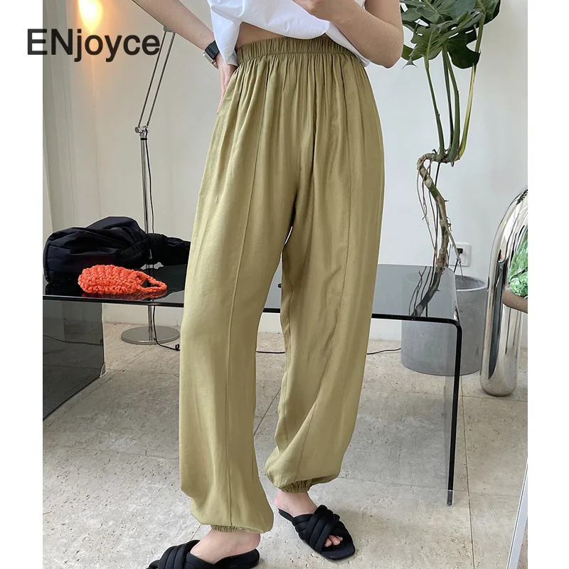 Summer Women Vintage Elastic Waist Wide Pants Streetwear Lightweight Loose Sweatpants Bloomers Casual Thin Long Trousers
Summer Women Vintage Elastic Waist Wide Pants Streetwear Lightweight Loose Sweatpants Bloomers Casual Thin Long Trousers