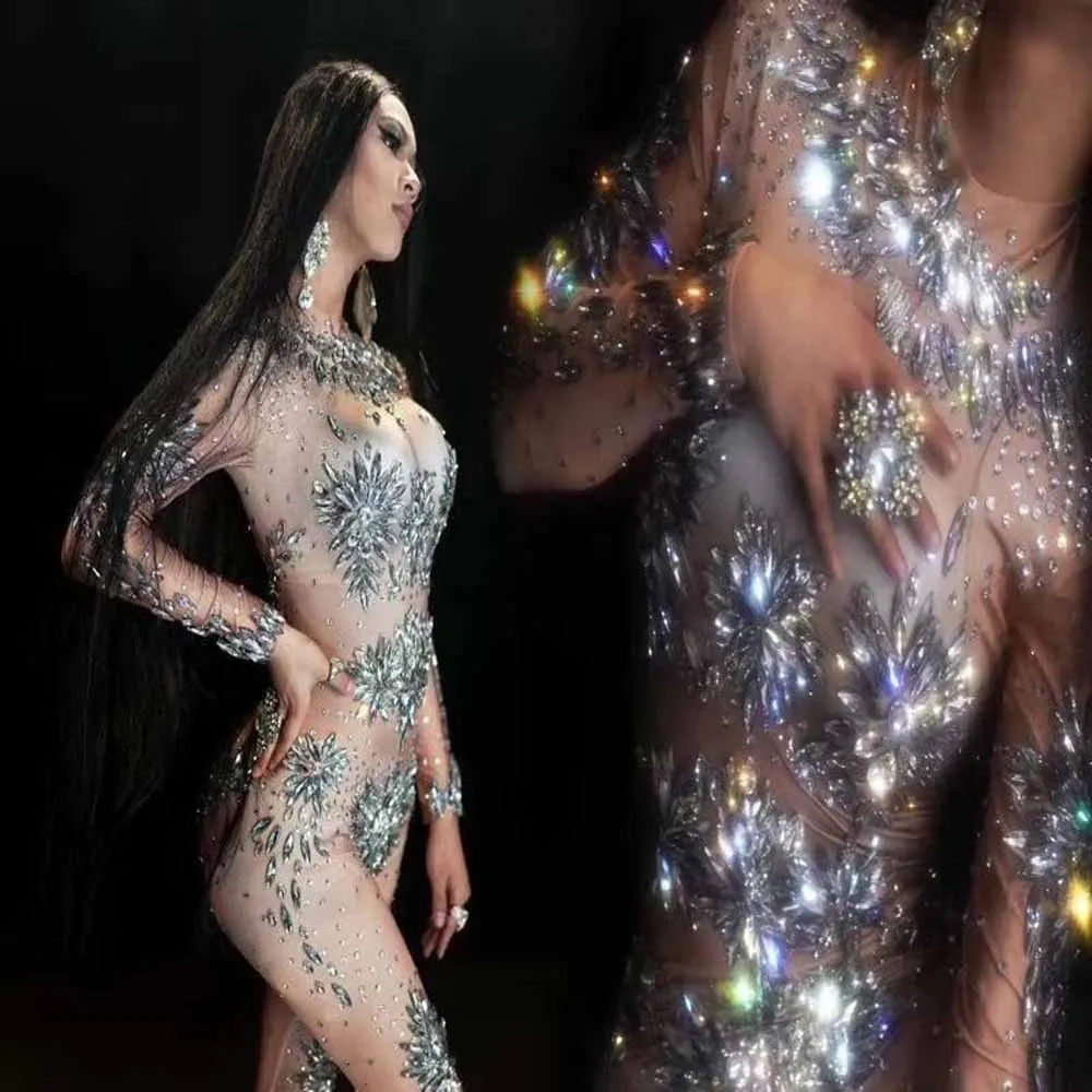 Crystal flower Jumpsuit stage dance nightclub bar female singer DJ guest gogo costume
Crystal flower Jumpsuit stage dance nightclub bar female singer DJ guest gogo costume