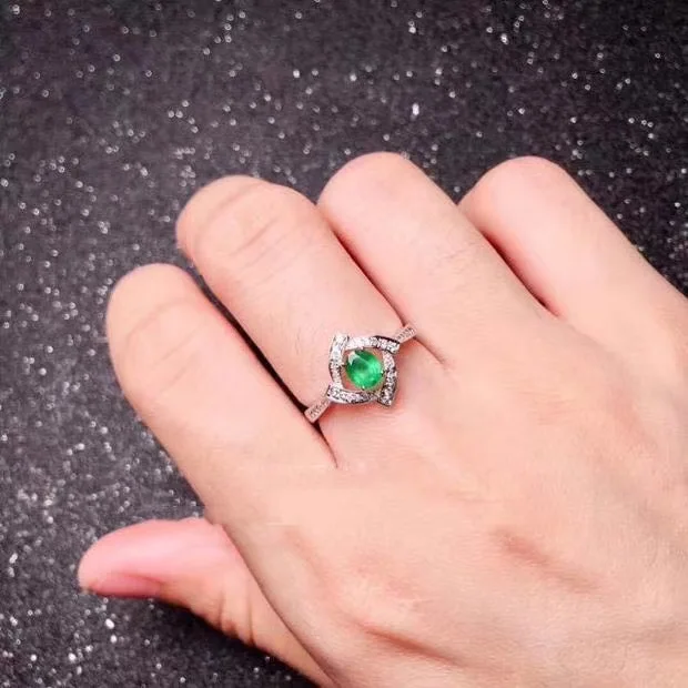 Best Gift Real Natural Natural emerald ring 925 sterling silver Fine jewelry For men or women
Best Gift Real Natural Natural emerald ring 925 sterling silver Fine jewelry For men or women