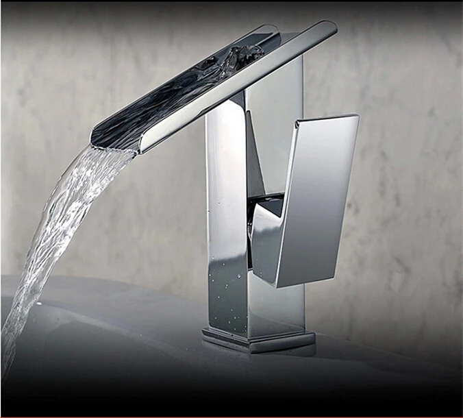 Vidric brass chrome hot and cold single lever waterfall basin faucet bathroom sink faucet
Vidric brass chrome hot and cold single lever waterfall basin faucet bathroom sink faucet