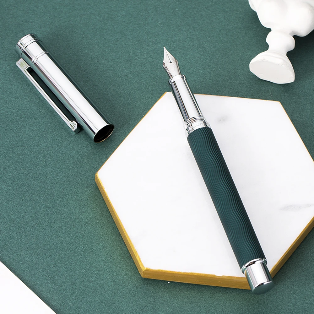 HongDian 1843 Green Metal Fountain Pen Beautiful Ripples Voyager Iridium EF/F Nib Ink Pen Office Business Writing Gift Ink Pen
HongDian 1843 Green Metal Fountain Pen Beautiful Ripples Voyager Iridium EF/F Nib Ink Pen Office Business Writing Gift Ink Pen
