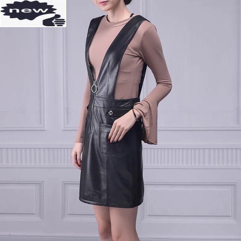 New Genuine Leather V-Neck Sleeveless Strap Womens Long Sheepskin Dresses Zipper Female Robe Femme Party Dress Plus Size
New Genuine Leather V-Neck Sleeveless Strap Womens Long Sheepskin Dresses Zipper Female Robe Femme Party Dress Plus Size