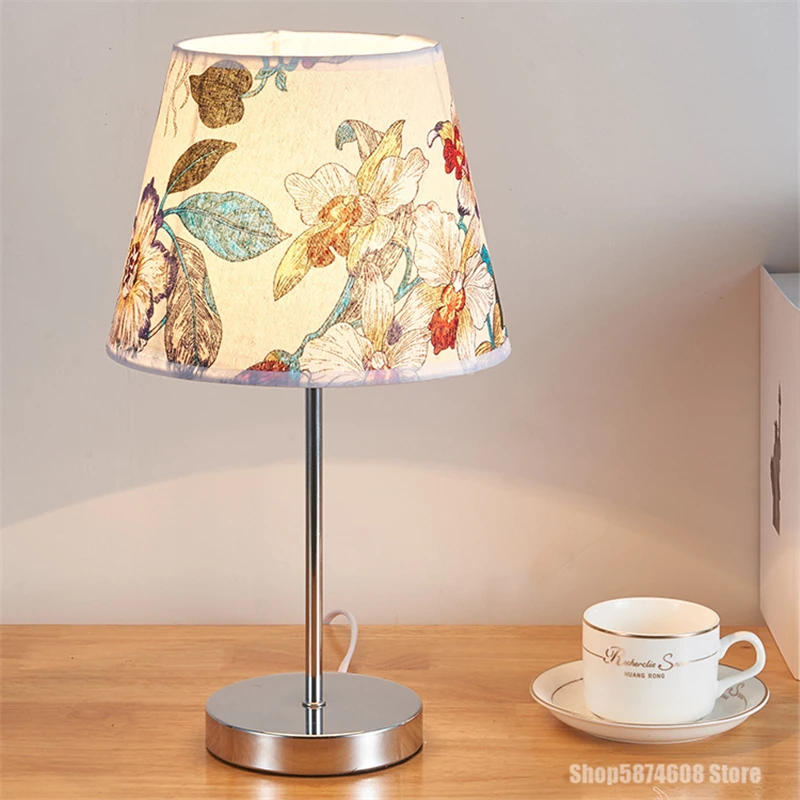 Modern Fabric Table Lamps for Living Room Bedroom Bedside Desk Lamp Nordic Led Stand Light Fixtures Art Deco Makeup Table Lights
Modern Fabric Table Lamps for Living Room Bedroom Bedside Desk Lamp Nordic Led Stand Light Fixtures Art Deco Makeup Table Lights