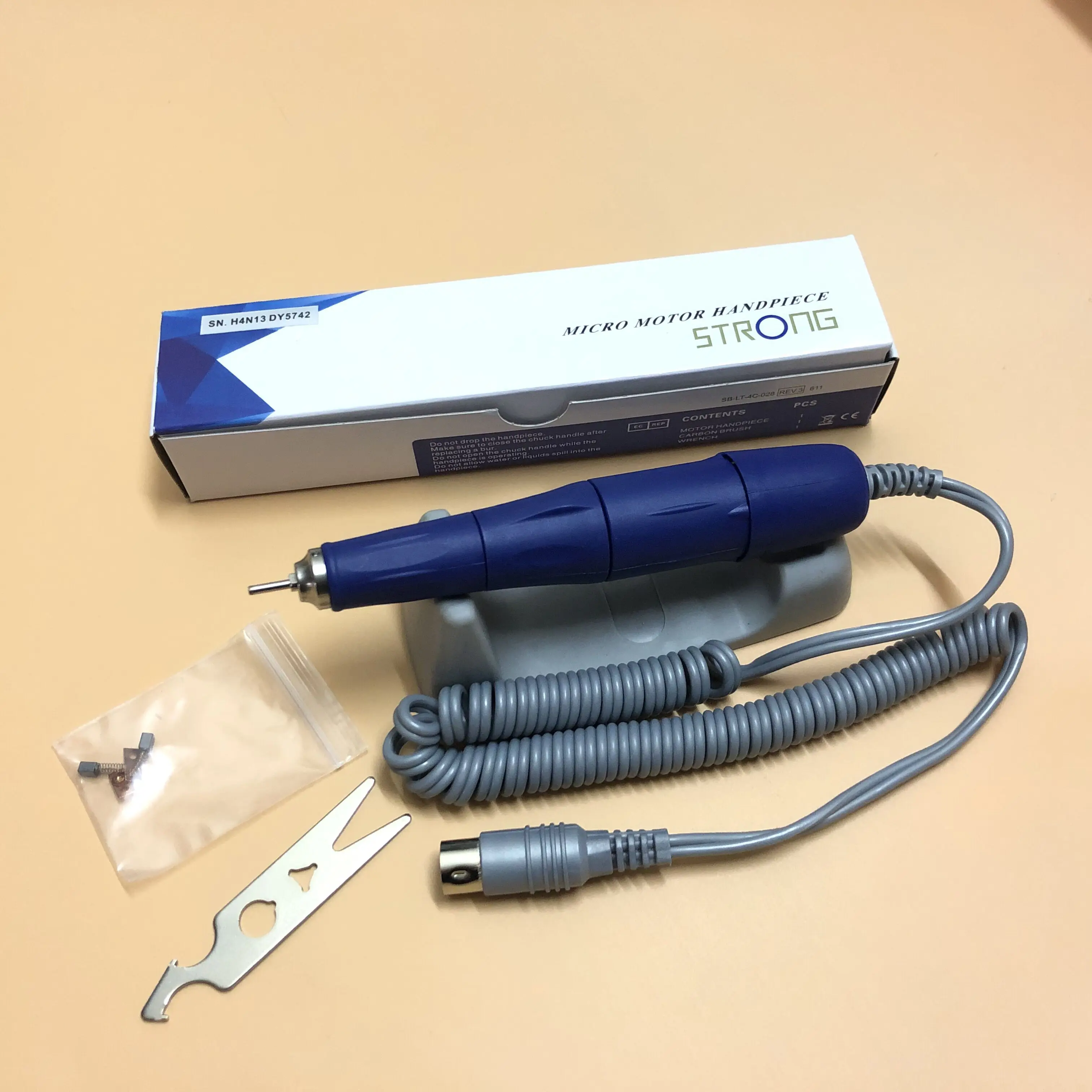 40k RPM STRONG 105L Dental Lab Micromotor Handpiece Electric Nail Drill Pen Manicure Machine Nail Art Tool Denture Technology
40k RPM STRONG 105L Dental Lab Micromotor Handpiece Electric Nail Drill Pen Manicure Machine Nail Art Tool Denture Technology