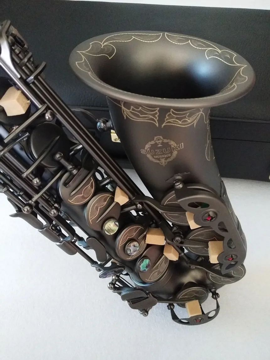 SUZUKI Alto Saxophone E flat Matte Black Nickel Plated Professional Musical Instruments Saxophone For Students
SUZUKI Alto Saxophone E flat Matte Black Nickel Plated Professional Musical Instruments Saxophone For Students