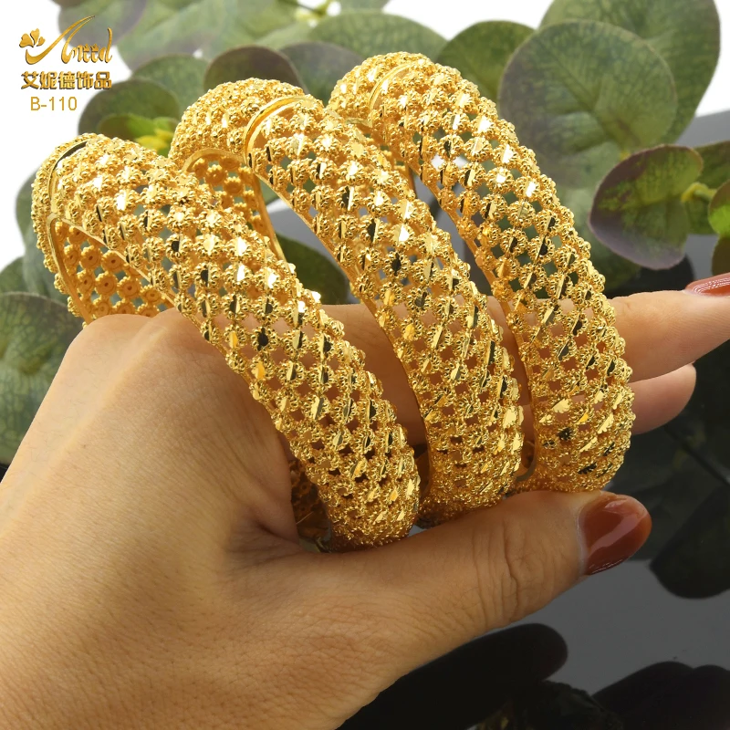 Bangles For Women Indian With Designer Charms Balls Dubai 24K Gold Plated Ethiopian African Jewelry Dubai Women's Hand Bracelets
Bangles For Women Indian With Designer Charms Balls Dubai 24K Gold Plated Ethiopian African Jewelry Dubai Women's Hand Bracelets