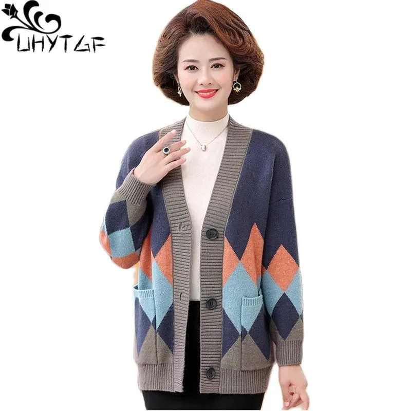 UHYTGF Women Spring Autumn Sweater Jacket Knitted Cardigan Female Sweater Coat V-Neck Long Sleeve Loose Size Tops Outerwear 2246
UHYTGF Women Spring Autumn Sweater Jacket Knitted Cardigan Female Sweater Coat V-Neck Long Sleeve Loose Size Tops Outerwear 2246