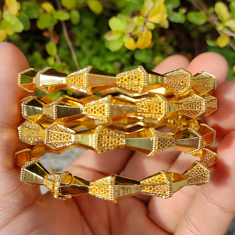 24K Gold Plated Bangle For Women Dubai Bride Wedding Ethiopian Bracelet Africa Bangle Jewelry Gold Charm Bracelet Party Gifts
24K Gold Plated Bangle For Women Dubai Bride Wedding Ethiopian Bracelet Africa Bangle Jewelry Gold Charm Bracelet Party Gifts