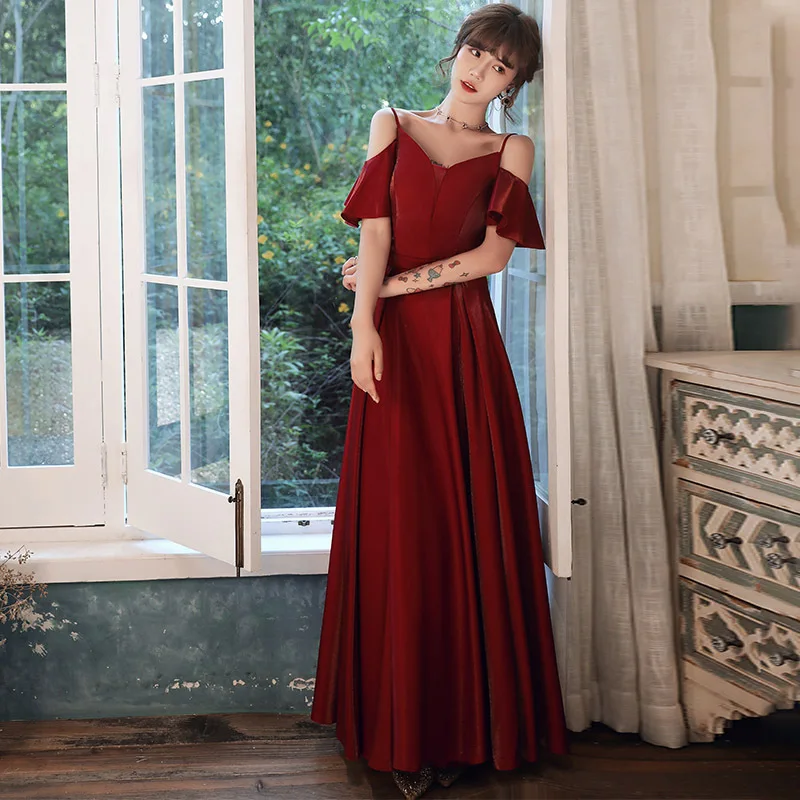 2021 Long Evening Gown Elegant Spaghetti Strap Formal Dress Elegant Bride Wedding Party Cheongsam
2021 Long Evening Gown Elegant Spaghetti Strap Formal Dress Elegant Bride Wedding Party Cheongsam