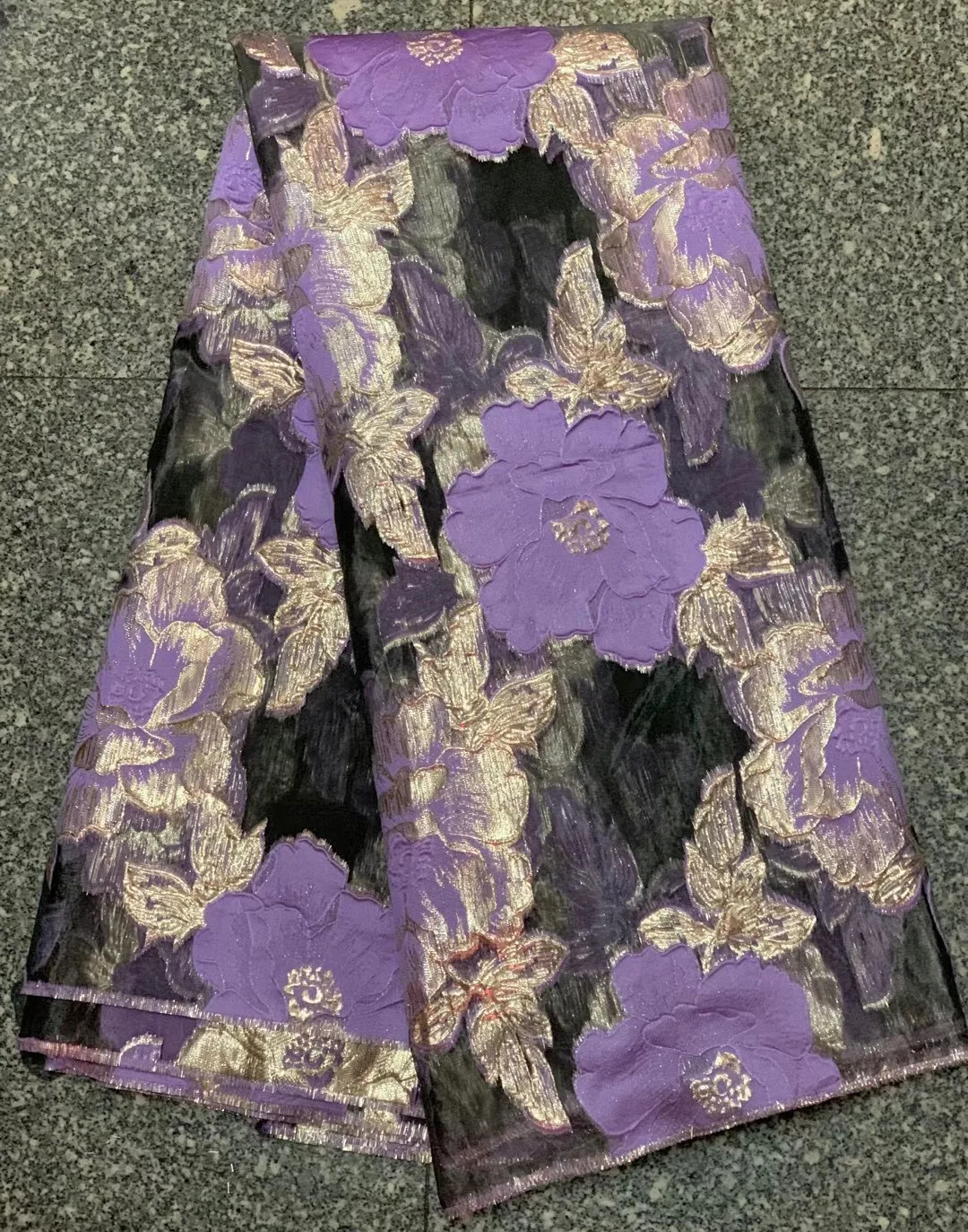 2021 Latest African Brocade Fabric High Quality French Tulle Jacquard Lace Nigerian Tissue Material For Wedding Dress KJK21125
2021 Latest African Brocade Fabric High Quality French Tulle Jacquard Lace Nigerian Tissue Material For Wedding Dress KJK21125