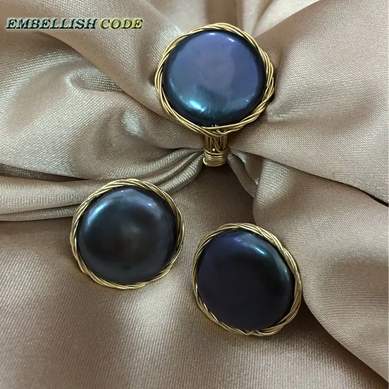 19mm Hand Made Ring Earring Jewelry Set Flat Round Freshwater Cultured Pearls Black Blue Color Golden Wire Special For Lady Gift
19mm Hand Made Ring Earring Jewelry Set Flat Round Freshwater Cultured Pearls Black Blue Color Golden Wire Special For Lady Gift