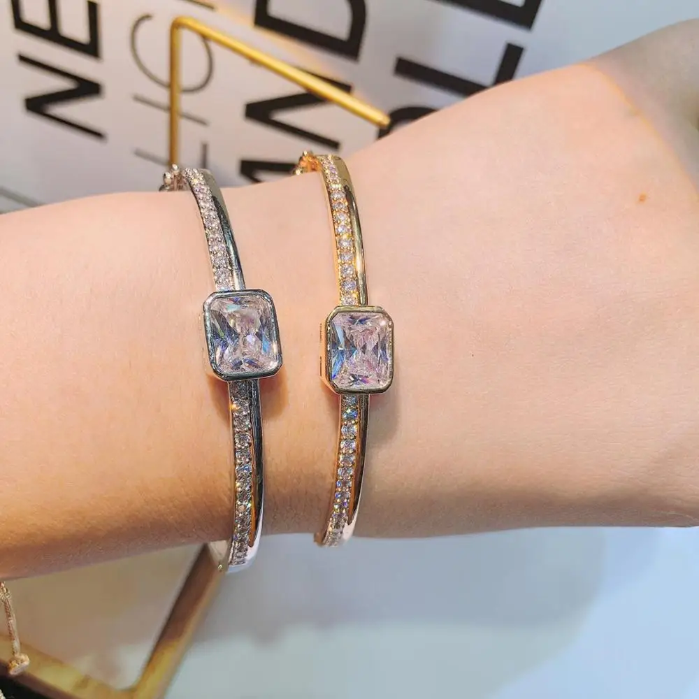 HIBRIDE Spring Trendy Luxury Stackable Statement Bangle for Women Wedding Full Cubic Zircon Crystal Dubai Bracelets Bijoux B-48
HIBRIDE Spring Trendy Luxury Stackable Statement Bangle for Women Wedding Full Cubic Zircon Crystal Dubai Bracelets Bijoux B-48