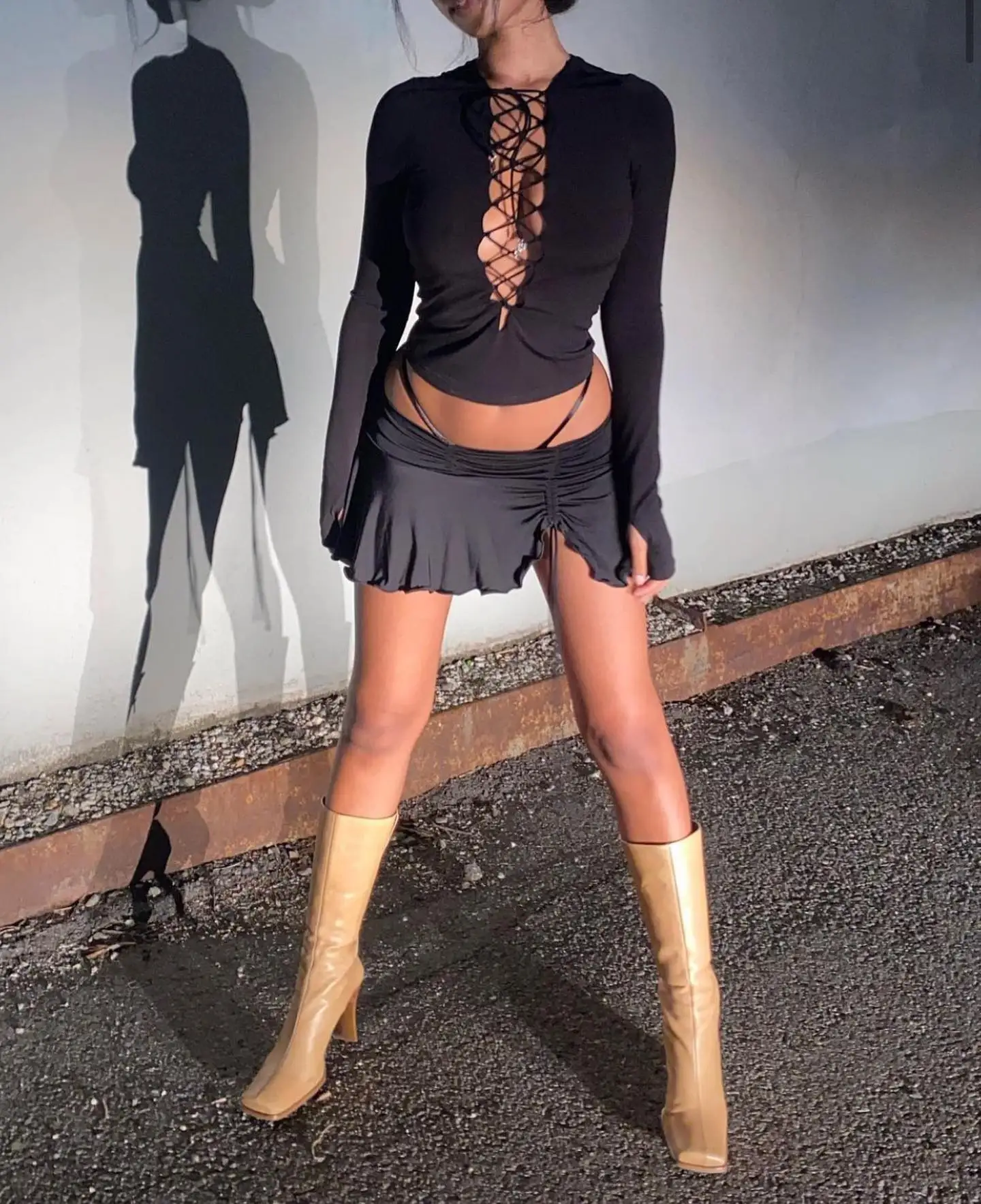 wsevypo Solid Color Mini A-Line Skirt Women Ladies Front Drawstring Ruched Short Skirt Party Streetwear Casual High Waist Skirt
wsevypo Solid Color Mini A-Line Skirt Women Ladies Front Drawstring Ruched Short Skirt Party Streetwear Casual High Waist Skirt